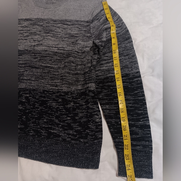 Neiman Marcus Sweater Men Wool-Cashmere Blend Black/Gray SzM Crew Neck Classic - Picture 8 of 9